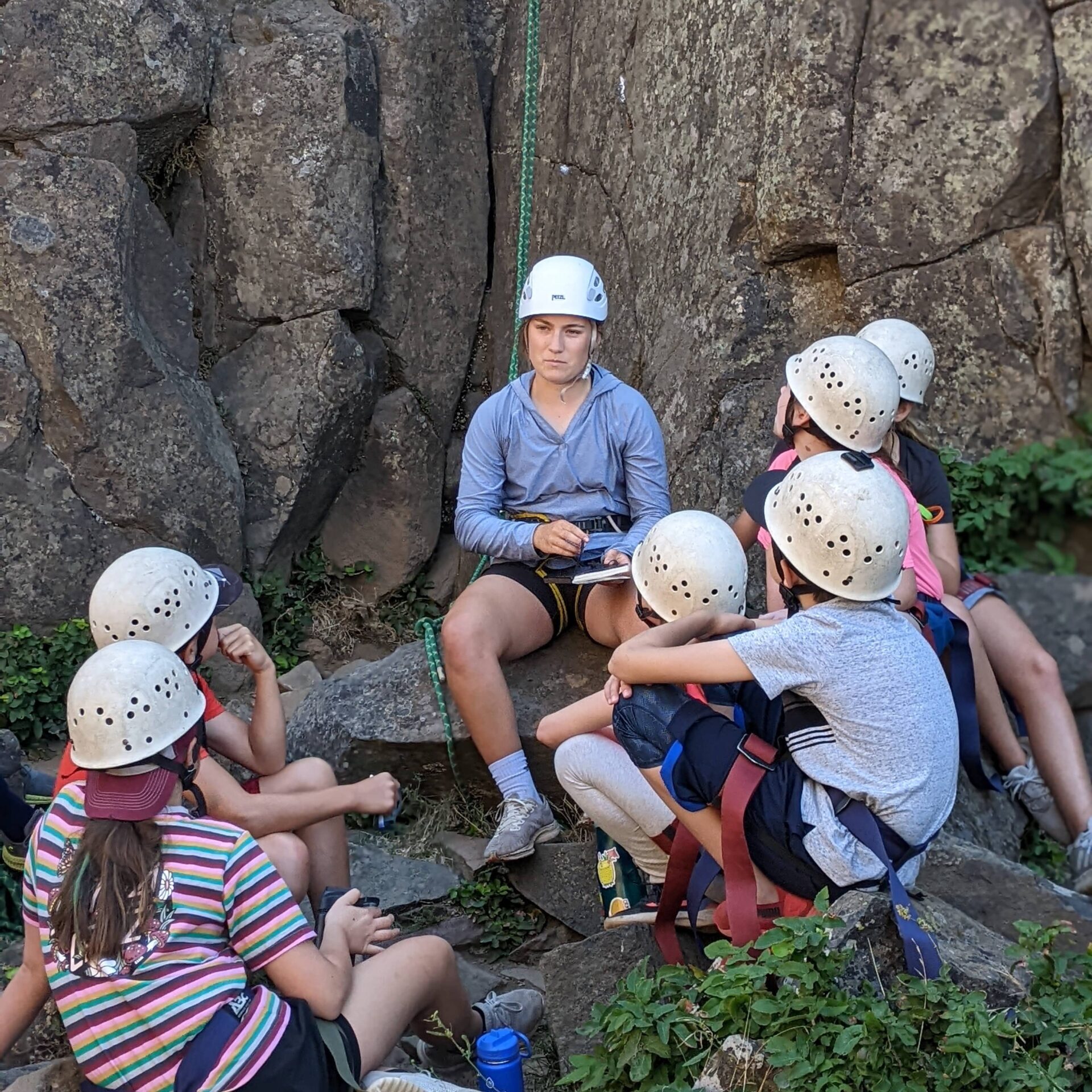 Oregon Claire Students Rockclimbing